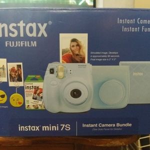 Fujifilm instax camera bundle